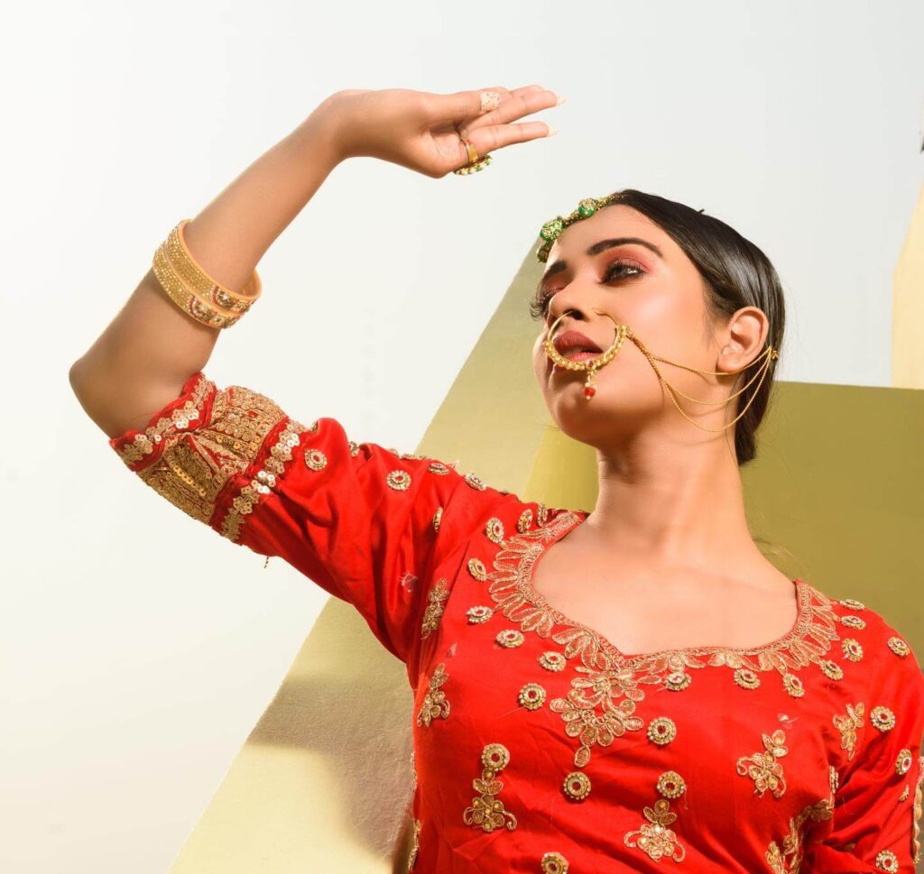 Ojasvi Sharma shows indian dance poses for photoshoot