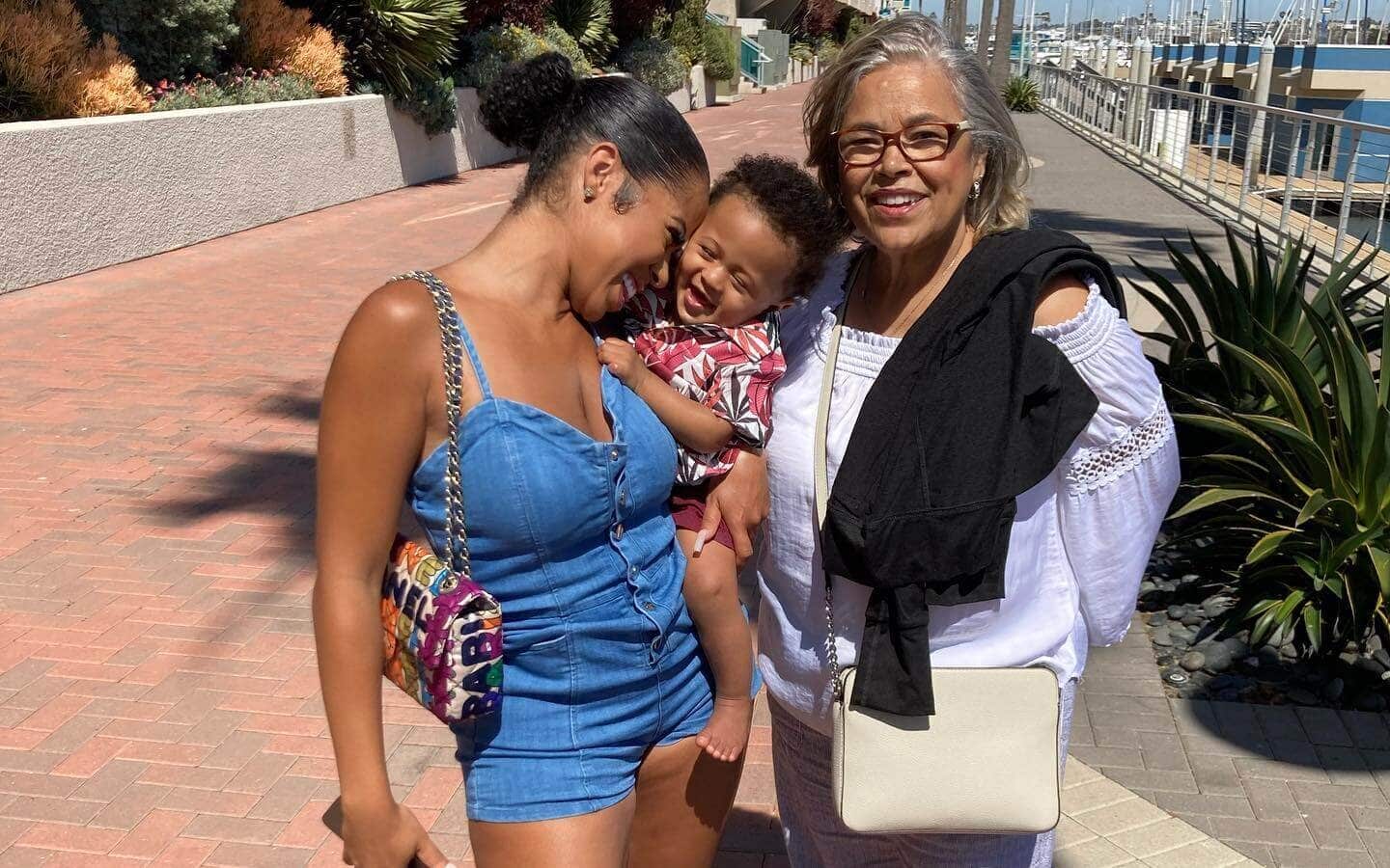 Yasmine Lopez with her son and her mom