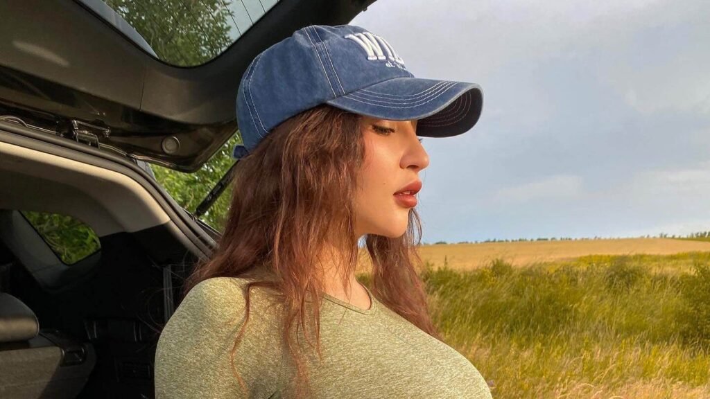 Who Is Louisa Khovanski? Bio, Wiki, Height, Age, Family, Boyfriend, — InstaMix Global