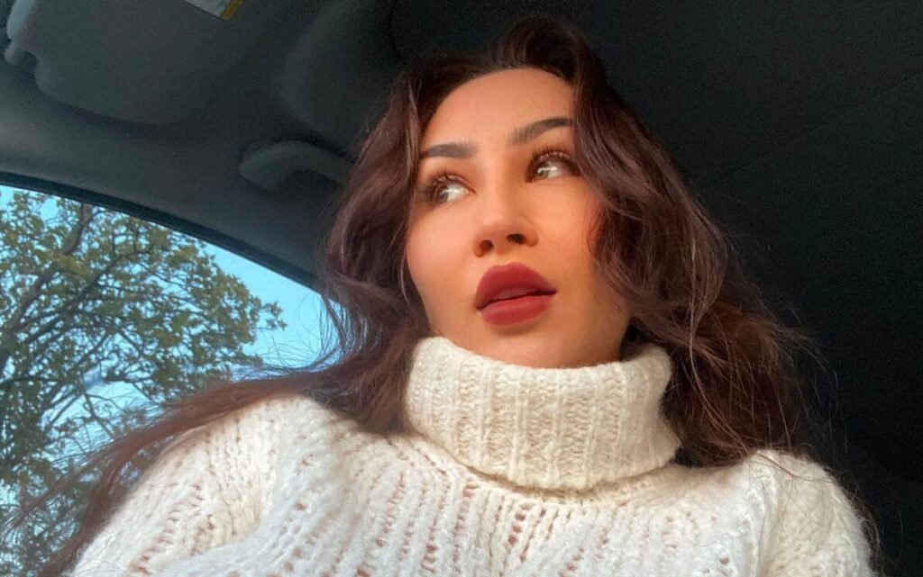 Who Is Louisa Khovanski? Bio, Wiki, Height, Age, Family, Boyfriend ...
