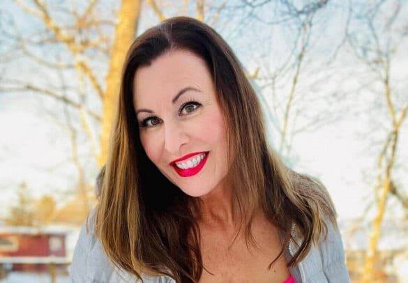 Elaina St James Biography, Age, Height, Weight, Relationship, How To ...