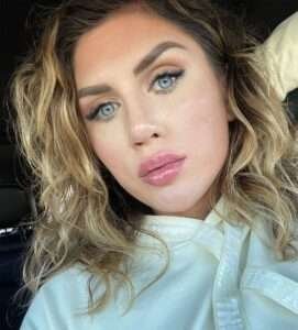 Sophie Hall Biography, Wiki, Age, Height, Weight, Net Worth, 7