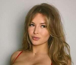 Who Is Tayy Lavie? Age, Height, Net Worth, Relationship, Siblings