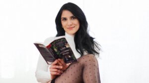 Who Is Lizette (amornextdoor)? Age, Wiki, Biography, Height, Weight