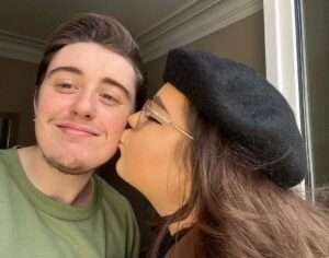 Emily Louise Wiki, Biography, Weight, Height, Net Worth, Age, Photos, 5