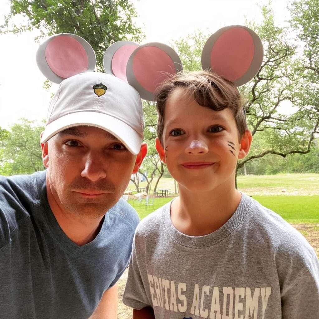 Ryan Deiss with his son