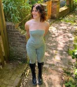 Alice Biography, Wiki, Age, Height, Weight, Net Worth, Five Reasons To