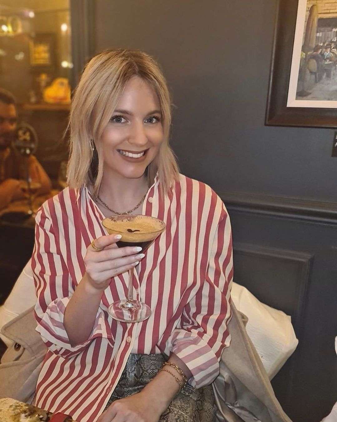 Sarah Hughes Biography, Wiki, Age, Height, Weight, Net Worth, Family, 5