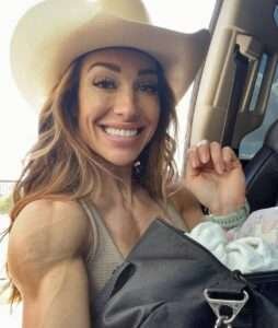 IFBB Figure Pro Ashley Lakomowski Age, Biography, Height, Weight, Net