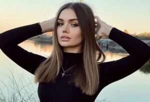 W Bery(Dunyasha), Wiki, Biography, Age, Height, Net Worth, Lifestyle