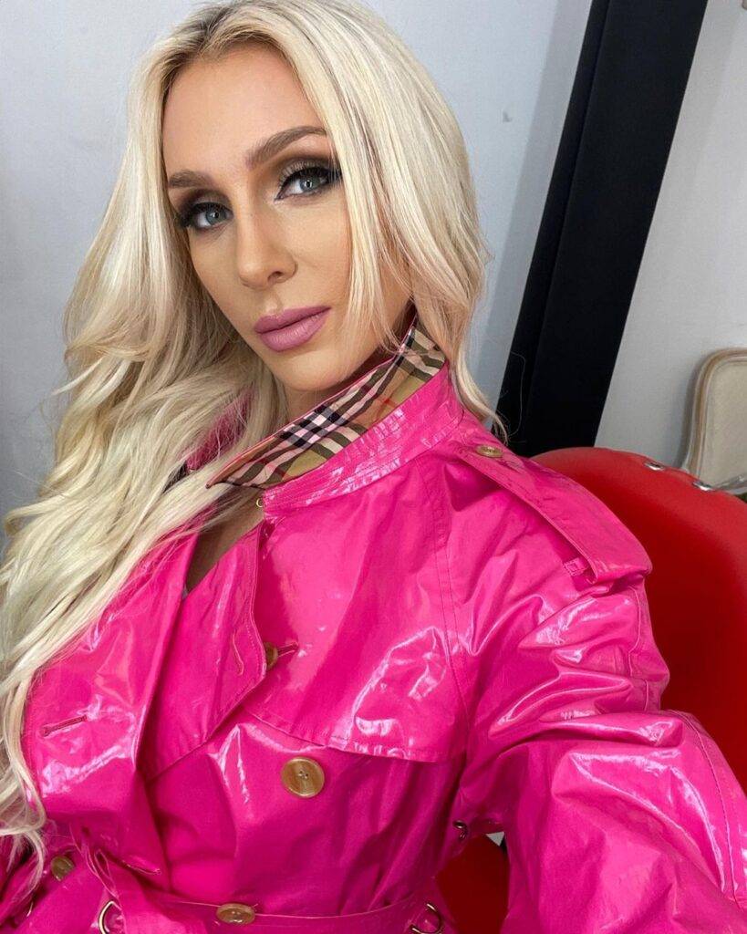 Charlotte Flair is looking hot in pink outfit and taking selfie