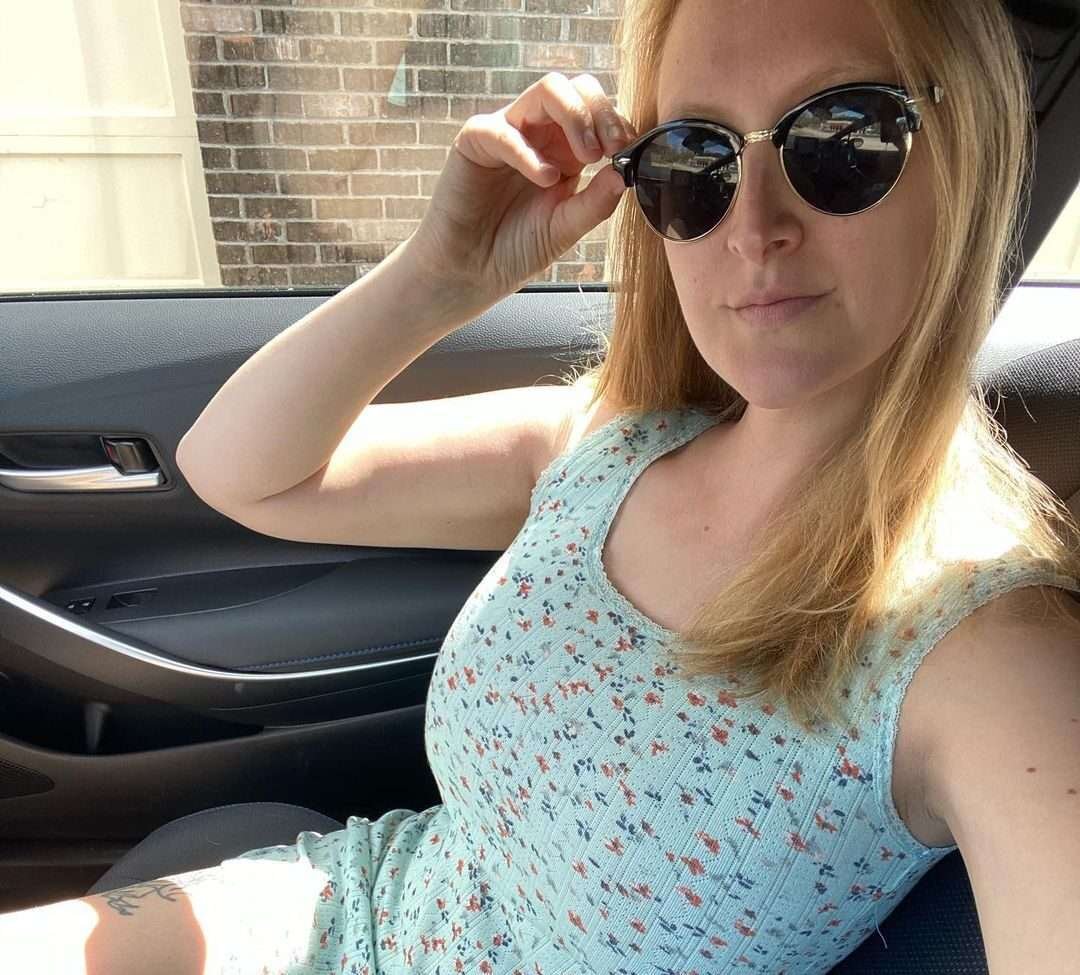 Who Is Blonde Bunny? Biography, Wiki, Age, Height, Clothing List