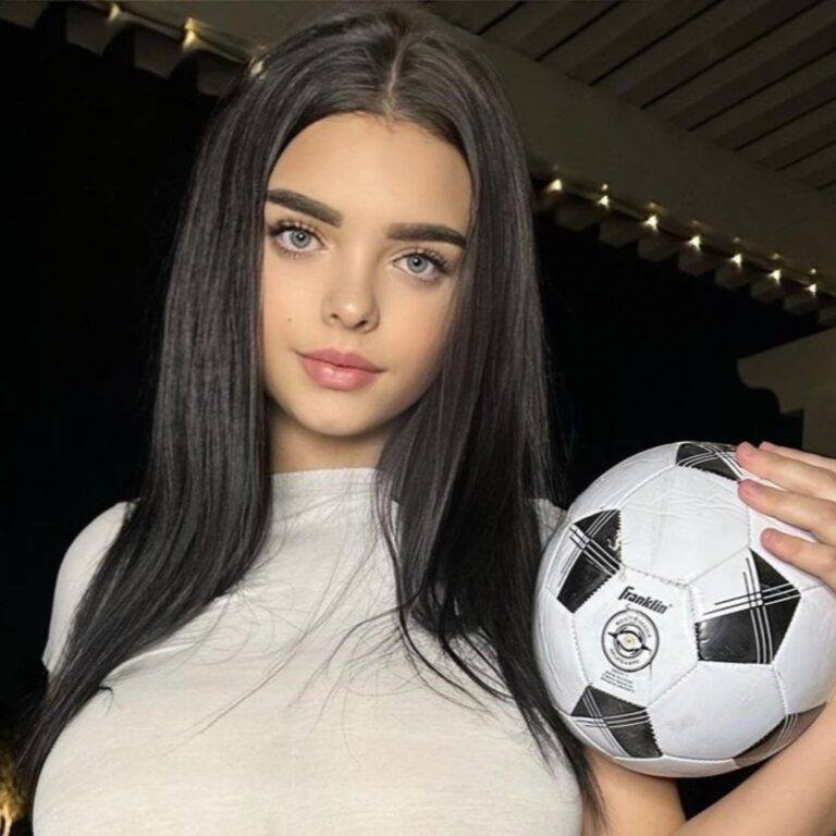 Who Is Juicy Jasmyn? Bio, Age, Wiki, Career , Onlyfans, Net Worth