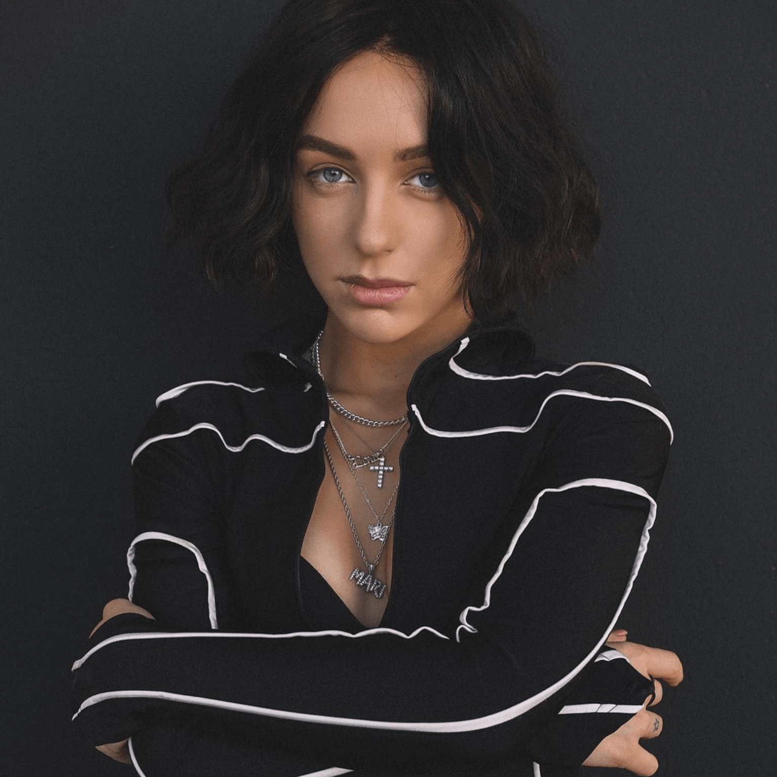 Saracortinez Age, Net Worth, And Onlyfans Content - mxtikms