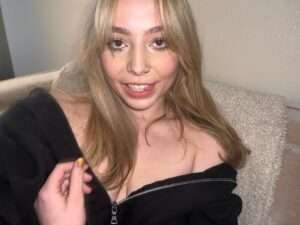 Who Is Elena Sainte? Age, Wiki, Biography, Source Of Income, Boyfriend