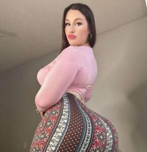 Lexi Smith(thickbunnylexi), Bio, Age, Weight, Height, Transgirl