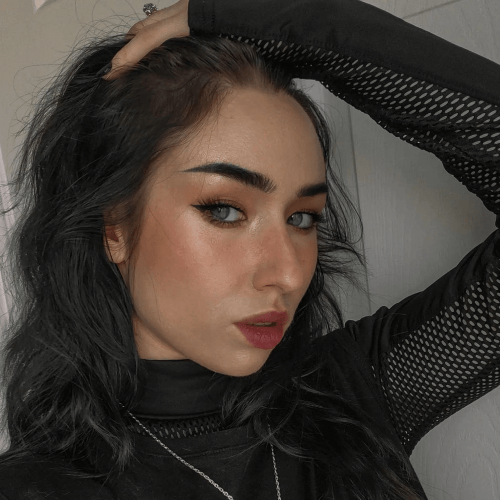 Maruzee Dragon Biography, Childhood, Early Life, Age, Height, Career, Stunt Woman, — InstaMix Global