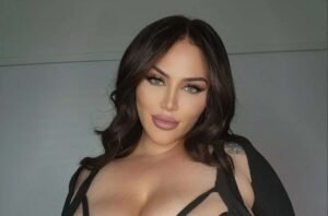 Who Is Miss Pamelia? Biography, Stunning Onlyfans Model, Wiki, Age