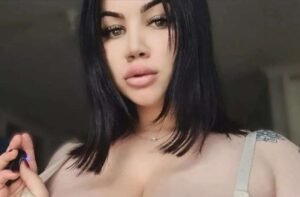 Who Is Miss Pamelia? Biography, Stunning Onlyfans Model, Wiki, Age
