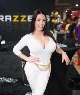 How Old Is Angela White? Age, Bio, Height, Family, Birthplace, Twitter