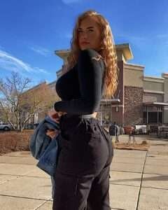 How Old Is Makayla Halstead? Biography, Influencer, Age, Weight, Height