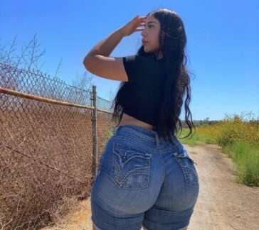 How Much Does Pamela Yanez Earn From OnlyFans? Age, Bio, Wiki, Height