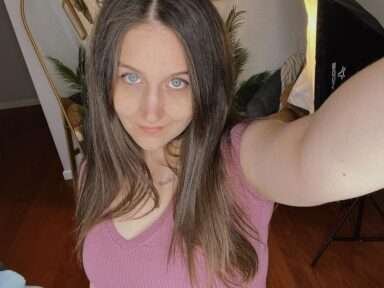 How Old Is Ellesquishy? Bio, Age, Wiki, Height, Instagram, Family, Net