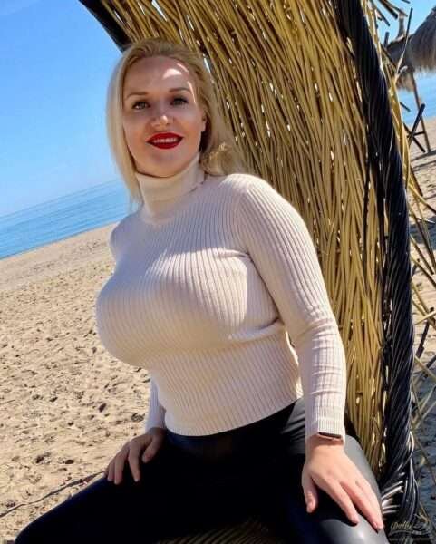 Who Is Dolly Fox? Bio, Height, Age, Net Worth, Wiki, — InstaMix Global