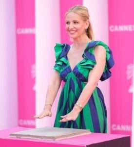 Who Is Sarah Michelle Geller? Movies, Net Worth, Age, Height, Weight