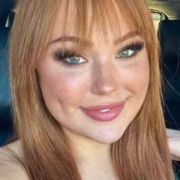 Who Is Shining(ill.be.dat)? Bio, Hourglass Model, Pictures, Interesting