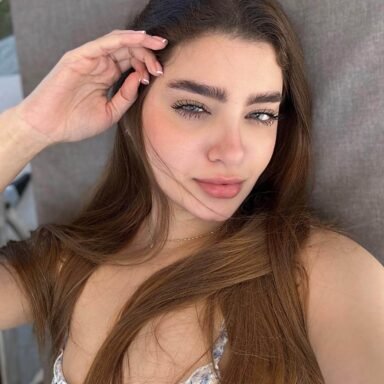 How Old Is Annabel Redd? Height, Bio, Digital Creator, Twitter